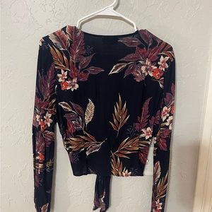 Patrons of Peace Tie Top NWT